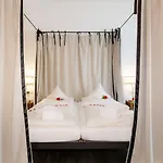 Romantik Johanniter-kreuz 4*