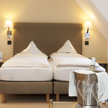 Romantik Johanniter-kreuz Hotell