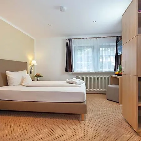 Romantik Johanniter-kreuz Отель 4*