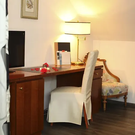 Romantik Johanniter-kreuz 4*