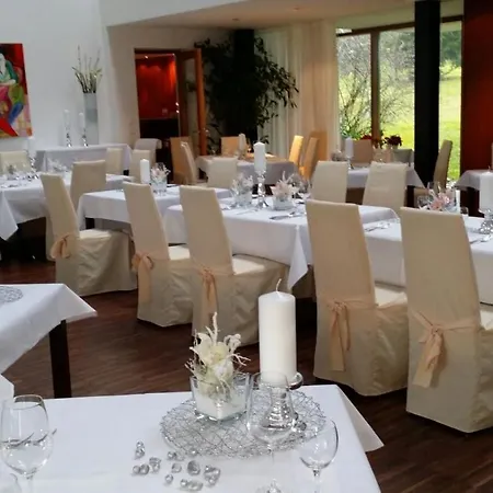 约翰尼特克罗伊茨罗曼蒂克酒店