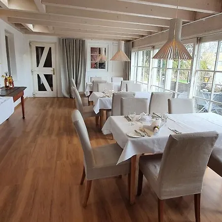 Hotell Romantik Johanniter-kreuz 4*