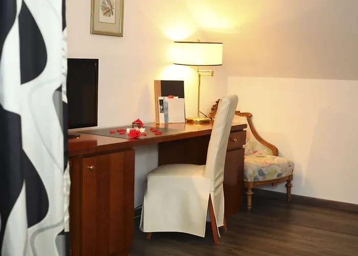 Romantik Johanniter-kreuz Otel 4*